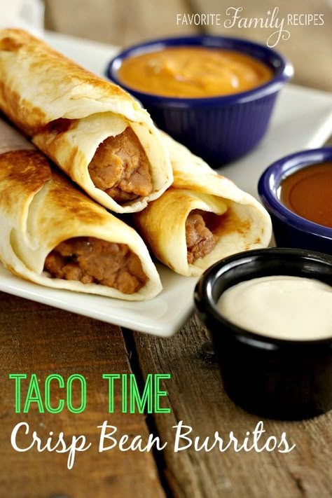 Taco Time Crisp Bean Burritos from home. Love this idea from FavFamilyRecipes.com! Bean Burrito Recipe, Mexican Burritos, Bean Burrito, Bean Burritos, Burrito Recipe, Taco Time, Cooking Homemade, Food Snack, Mexican Foods