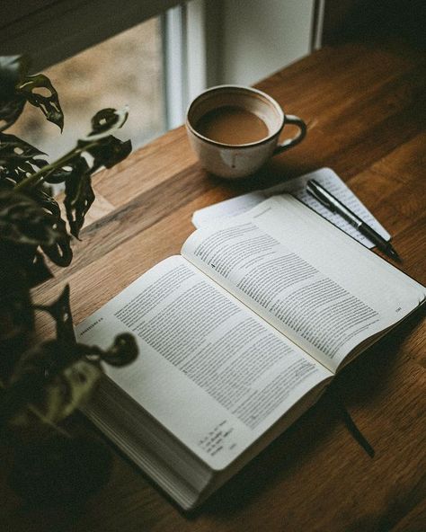 a-delightful-moment: @stefiereads - the coffee atlas Bible And Coffee Photography, February Mood, Writer's Office, Bible Photos, Bible Images, Bible Pictures, White Pictures, Bible Time, University Life