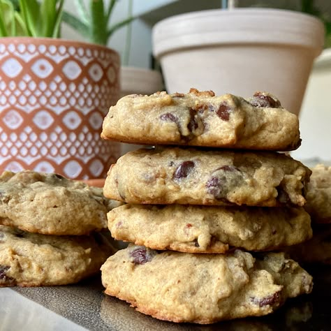 Sugar Free Chocolate Chip Cookies, Date Cookies, Nestle Toll House, Sugar Free Cookies, Toll House, Cookie Calories, Oatmeal Raisin Cookies, Raisin Cookies, Oatmeal Raisin