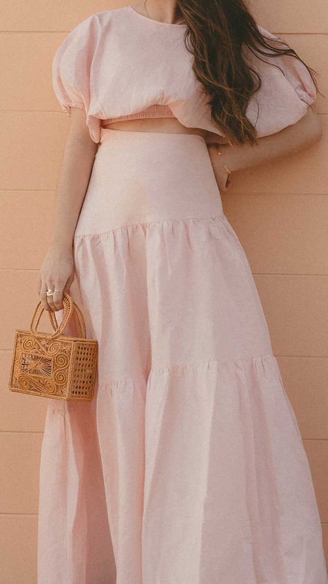 Pink Linen Skirt Outfit, Spring Sets Outfits, Tiered Skirt, Linen Set Outfit, Tiered Skirt Outfit, Pink Spring Outfits, Linen Skirt Outfit, Pink Linen Dress, Linen Style Fashion