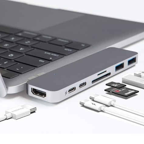 Macbook Air Accessories, Macbook Pro 2017, Macbook Pro Accessories, Macbook Accessories, Newest Macbook Pro, New Macbook, Cool Tech Gadgets, Macbook Pro Retina, Usb Adapter