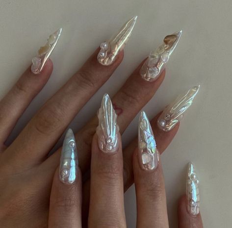 Mermaidcore Nails Aesthetic, Off White Pearl Nails, Pisces Aesthetic Nails, Red Mermaid Nails, Siren Core Nails, Mermaid Vibe Nails, Sirencore Nails, Sea Witch Nails, Ocean Aesthetic Nails