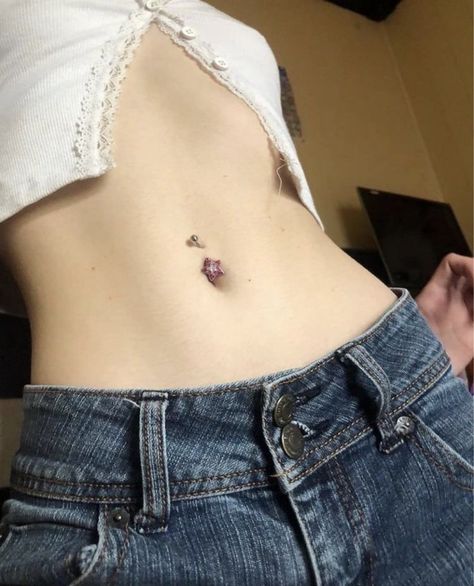 Piercing Aesthetic, 2000 Aesthetic, Belly Pics, Bellybutton Piercings, Girl Fashion Style, Trendy Fashion Tops, Belly Piercing, Spring Fits, Belly Button Piercing