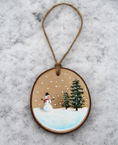 Tree Scene, Painted Ornament, Wood Slice Crafts, Rustic Ornaments, Diy Ornaments, Painted Christmas Ornaments, Winter Ideas, Ornament Ideas, Christmas Wood Crafts