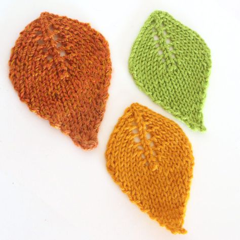 Leaf Knit Pattern Free, Knitted Leaves Free Pattern Easy, Knitted Leaf Pattern Free Leaves, Knit Leaves Free Pattern, Knitted Leaf Pattern, Knitted Leaves, Knit Leaves, Leaf Knitting Pattern, Knit Loom