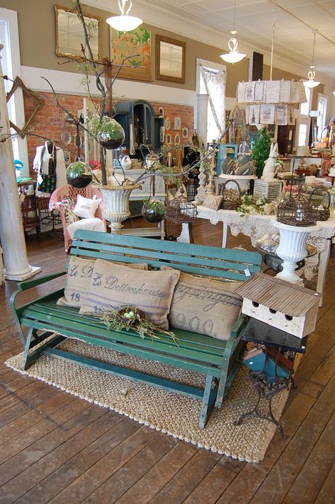 See how the "islands" enhance the browsing experience? This shop looks irresistible & yours can too. Learn how to make your Shop Sizzle with http://tgtbt.com/shopthrive.htm#7 Vintage Booth, Antique Booth Ideas, Vibeke Design, Deco Champetre, Interior Vintage, Urban Farmhouse, Casa Vintage, Market Displays, Have Inspiration