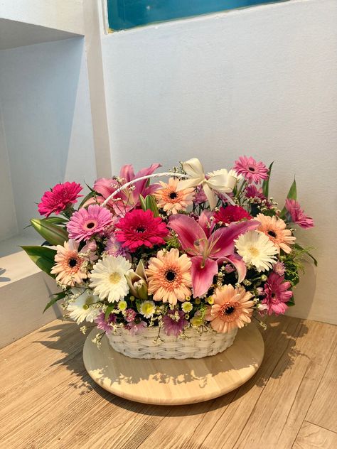 Pink, peach and white flower arrangement. Pretty floral #getwellbasket #gerberas #lily #pink #flowerhubkl White Pink Peach Flower Arrangement, Gerbera Arrangement Ideas, Gerbera Arrangement, White Flower Arrangement, Get Well Baskets, Basket Arrangement, Basket Flower Arrangements, White Flower Arrangements, Gerbera Flower