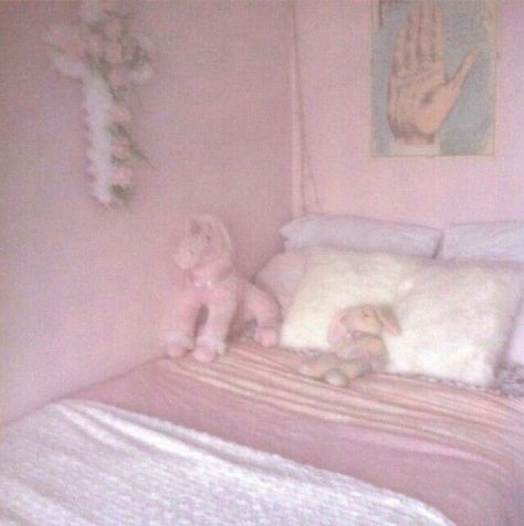 Pink Bedroom, Stuffed Animals, Bedroom, Bed, Animals, Pink, Gifts, White, Instagram