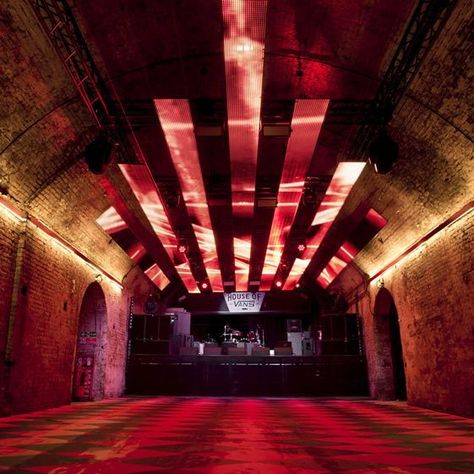 Tunnel Lighting, Underground Bar, Waterloo Station, Nightclub Design, Studio Interior Design, Indie Room, Empty Room, Decoration Originale, Studio Interior