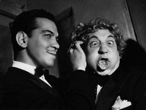 Cantinflas, and Harpo. Harpo Marx, Funniest Pictures Ever, Marx Brothers, Cute Pictures, Funny Pictures, Couple Photos, Funny