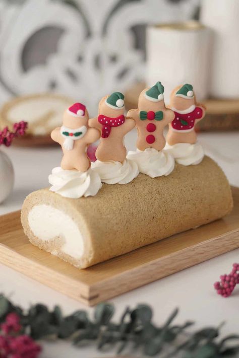 Fluffiest Gingerbread Cheesecake Swiss Roll