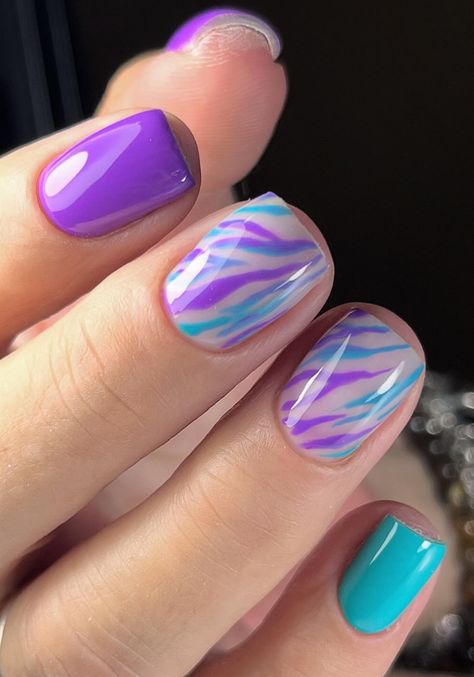 Summer Gel Nail Designs 2024, Blue And Purple Nail Ideas, Short Summer Nails 2024 Simple, Gel Nails Bright, Fun Purple Nails, Purple Nails Short, Gel Nails For Summer, Purple Summer Nails, Nails Bright