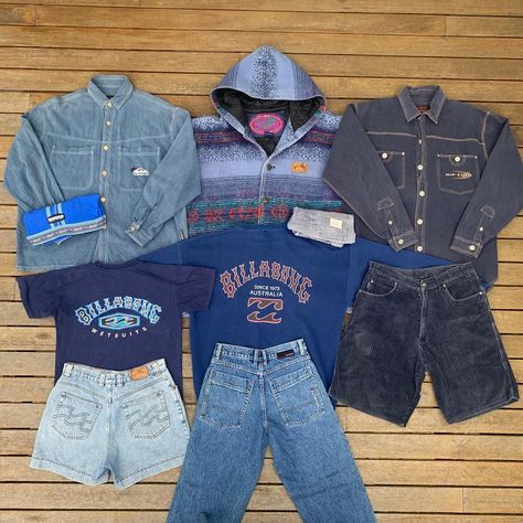 Vintage Surfwear Outfits, 90s Surf Fashion, Vintage Surf Outfit, Surf Girl Outfits, Billabong Outfits, Surf Aesthetic Outfit, Vintage Surf Wear, Aesthetic 2000s Outfits, Salty Granola