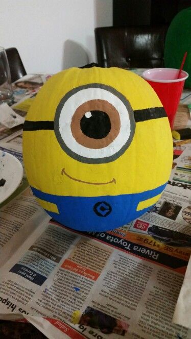 Cute Painted Pumpkin Ideas, Disney Pumpkin Painting, Pumpkin Painting Party, Minion Pumpkin, Halloween Pumpkin Crafts, Creative Pumpkin Painting, Creative Pumpkin Decorating, Cute Pumpkin Carving, Minion Halloween