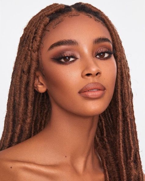 Karmatown Clubbing Makeup, Black Women Beauty, Mekap Mata, Brown Girls Makeup, Bold Makeup Looks, Brown Skin Makeup, Smink Inspiration, Simple Makeup Looks, Beauty Photoshoot