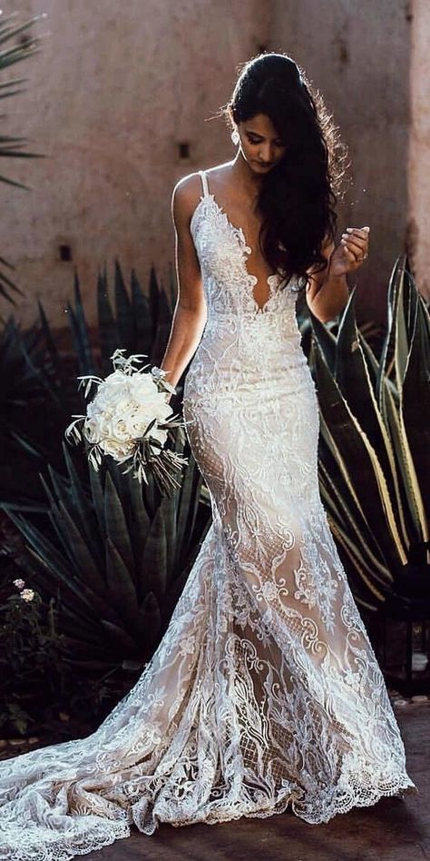 20 Stunning Trumpet & Mermaid Wedding Dresses – Page 2 – Hi Miss Puff Popular Wedding Dresses, Wedding Dress Guide, Dress Guide, White Wedding Dress, Mermaid Wedding Dresses, Lace Mermaid Wedding Dress, Popular Wedding, Yes To The Dress, Dresses Elegant