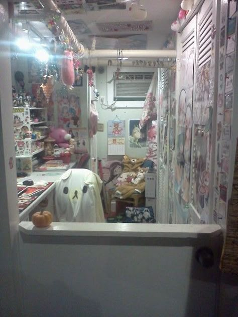 Deco Tv, Diva Den, Otaku Room, Cute Rooms, Room Goals, Pretty Room, Cute Room Ideas, Dreamy Room, Anime Room