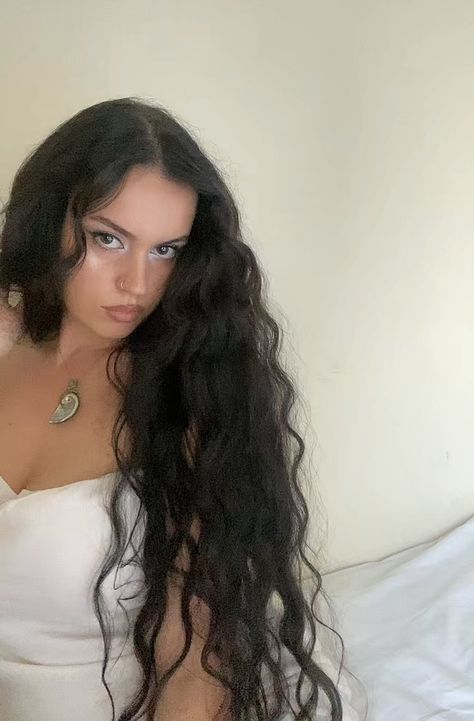 Latina Hair, Curls For Long Hair, Black Curly Hair, Long Black Hair, Hair Stylist Life, Long Wavy Hair, Mermaid Hair, Dream Hair, Long Curly Hair