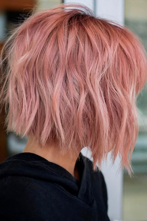 Choppy Bob For Round Faces, Messy Bobs, Thick Hairstyles, Short Pink Hair, Modern Bob Hairstyles, Cute Bob Haircuts, Mom Bun, Asymmetrical Bob Haircuts, Messy Bob