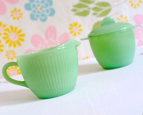 Vintage FireKing Jadeite Cream & Sugar Bowl by QuaintCollector, $40.00 Jadeite Dishes, Vintage Jadeite, Antique Dishes, Vintage Fire King, Diy Decorating, Oldies But Goodies, Vintage Objects, Vintage Dishes, Glass Company