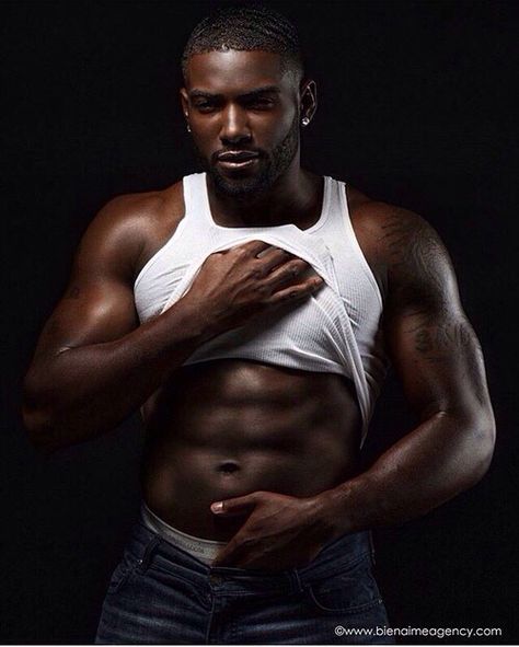 Donny Savage, Dark Skin Men, Hey Handsome, Black Man, Black Boys, Man Crush, Black Is Beautiful, Black Lives, Muscles