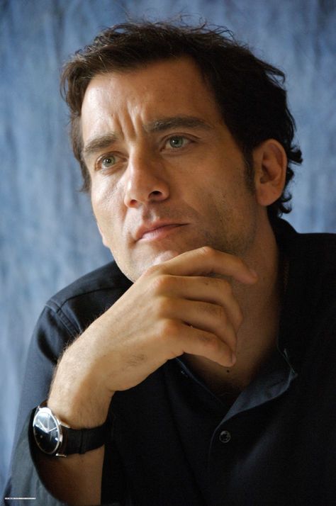 Clive Owen Guys With Green Eyes, Uk Actors, Roi Arthur, Clive Owen, Septième Art, Actors Male, Leading Men, Charming Man, Famous Men