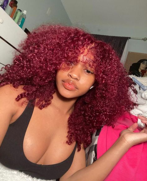 Magenta Hair, Dyed Curly Hair, Girl Hair Colors, Red Hair Inspo, Red Curly Hair, Cute Hair Colors, Quick Natural Hair Styles, Dyed Hair Inspiration, Dyed Natural Hair