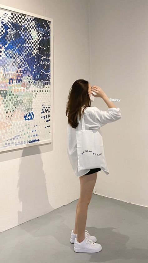 Polo Shirt And Shorts Outfit Women's, Simple Museum Outfit, Museum Outfit Korean, Outfit Ideas Museum, Summer Ootd Ideas Street Styles, Ootd For Short Girl, Casual Museum Outfit, Museum Outfit Ideas Casual, Summer Museum Outfit