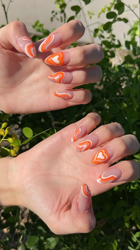 Nail Art Designs Orange, Orange Valentine Nails, Cute Orange Nail Ideas, Orange Nails Art, Nail Inspo Almond Orange, Orange Themed Nails, Orange Inspired Nails, Orange Nail Aesthetic, Nails Design Orange