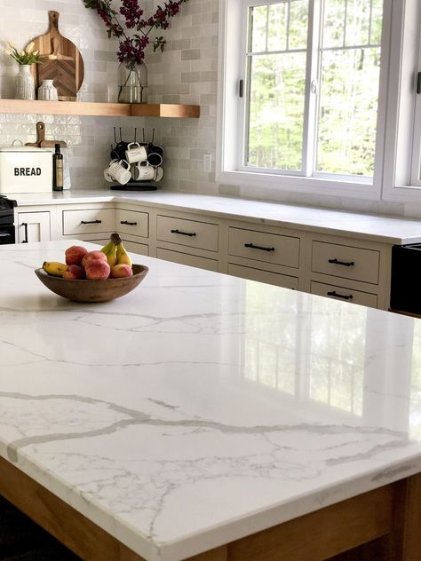 Replacing Kitchen Countertops, Quartz Kitchen Countertops, New Countertops, Quartz Kitchen, Marble Countertop, Kitchen Marble, Modern Farmhouse Kitchens, Kitchen Redo, Stone Countertops