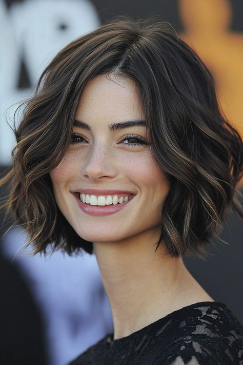 Dark Short Brown Hair, Short Brown Hair With Highlights, Tousled Layers, Naturally Wavy Hair, Short Wavy Hairstyles, Dark Brown Highlights, Brown Wavy Hair, Short Layered Bob Hairstyles, Short Choppy Haircuts