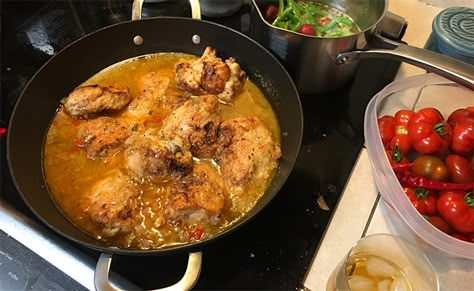 Louisiana Rice And Gravy Recipes, Cajun Rice And Gravy, Cajun Chicken Stew Recipe, Chicken Fricasse Recipe, Creole Chicken, Cajun Rice, Louisiana Cooking, Rice And Gravy, Chicken Fricassee