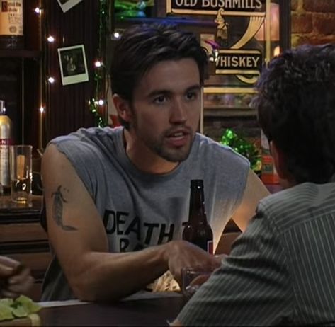 Rob Mcelhenney And Kaitlin Olson, Mac Always Sunny, Mac Mcdonald, Pathetic Men, Sunny Quotes, Rob Mcelhenney, Charlie Day, Horrible People, Raining Outside