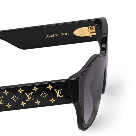 LOUIS VUITTON® - Lv Monogram Mask Sunglasses - Black Louis Vuitton Shades, Sunglasses Louis Vuitton, Lv Sunglasses, Louis Vuitton Glasses, Pretty Sunglasses, Mask Sunglasses, Luxury Glasses, Large Sunglasses, Designer Sunglasses For Women