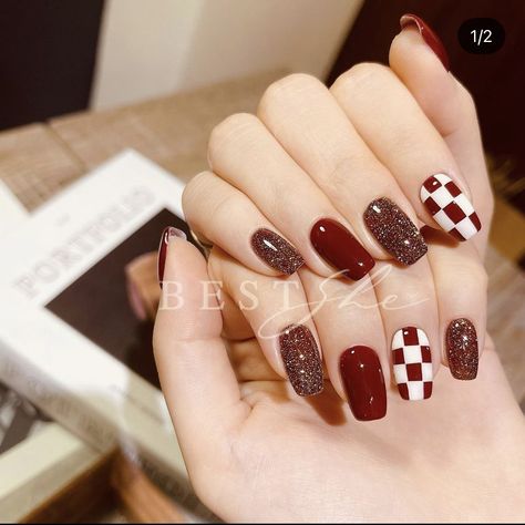 Nail Tet 2023, Nailart Maroon, Nail Art Merah, Tan Skin Nails, Nailart Red, Army Nails, Nail 2023, Red Nail Art, Design Nail