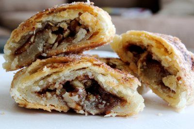 Cinnamon Roll Strudel- tastes just like a cinnabun! Cinnamon Strudel, Holiday Breads, Organize Recipes, Rugelach Cookies, Jewish Foods, Strudel Recipes, Jewish Cuisine, Pastry Recipe, Almond Paste