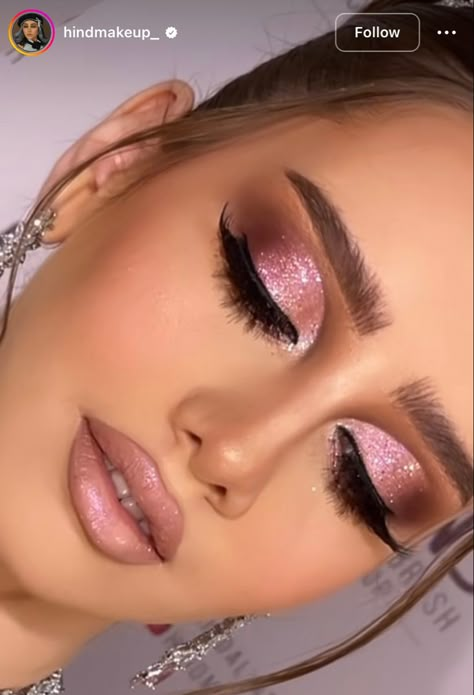 Pink And Silver Makeup, Pink Eye Makeup Looks, Competition Makeup, Birthday Makeup Looks, Gold Makeup Looks, Fit Bodies, Soft Eye Makeup, Silver Makeup, Glam Wedding Makeup