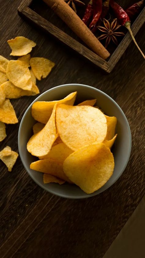 Chips Photography Food Styling, Junk Food Snacks Aesthetic, Wallpaper Themes, Junk Food Snacks, Abstract Face, Food Photography Styling, Very Hungry, Potato Chips, Candy Recipes