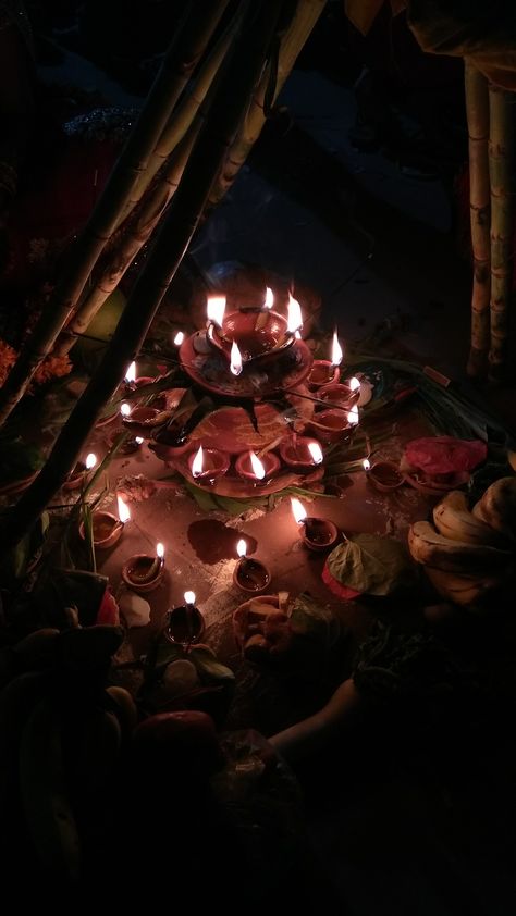 Chath Puja Aesthetic, Chatt Puja Images, Chatt Puja, Chath Pooja Image, Diwali Desserts, Chath Puja, Diwali Games, Temple Images, Study Snaps Ideas