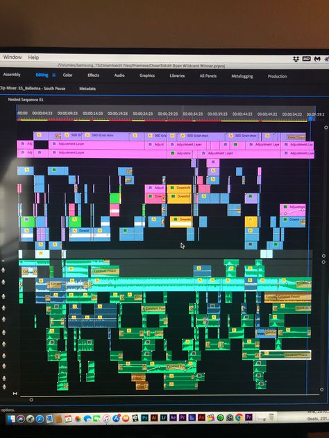 Video Editing Timeline, Premiere Pro Aesthetic, Video Editing Youtube, Video Editing Premiere Pro, Film Editing Aesthetic, Premiere Aesthetic, Video Editor Aesthetic, Video Editing Aesthetic, Aesthetic Video Editing