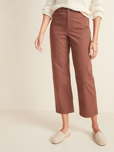 Chino Pants Outfit, Wardrobe Overhaul, Wide Leg Outfit, Closet Refresh, Chino Pants Women, Womens Chinos, Simple Wardrobe, Fall Pants, Comfy Pants