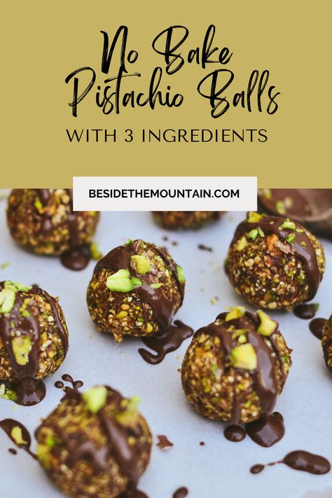 Pistachio Bites, Pistachio Balls, Sweet Balls Recipe, Pistachio Protein Balls, Pistachio Snack Ideas, Recipes Using Pistachios, Dates Balls Healthy, Pistachio Energy Balls, Healthy Pistachio Dessert