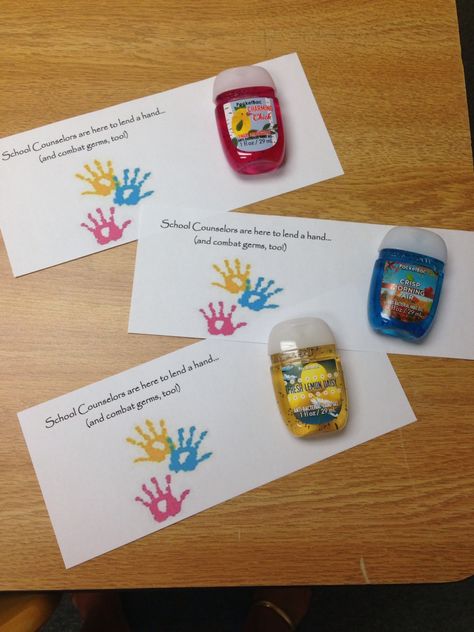 School counselors are here to lend a hand...a fun back to school gift I made for the teachers at my school this year. Plus, you can help get rid of all those yucky germs that are sure to make you sick! Counselors Week Gift Ideas, School Counselor Gift Basket, School Counselor Gifts Diy, School Counselor Gift Ideas, School Counselor Week Gifts, School Counselor Thank You Card, Counselor Week Gifts, School Counselor Week, School Counselor Tumbler Ideas