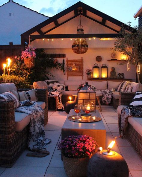 Cozy Backyard, Outdoor Living Room, Outdoor Patio Decor, Backyard Patio Designs, Balcony Decor, Dream House Decor, Outdoor Rooms, Backyard Decor, Dream Home Design