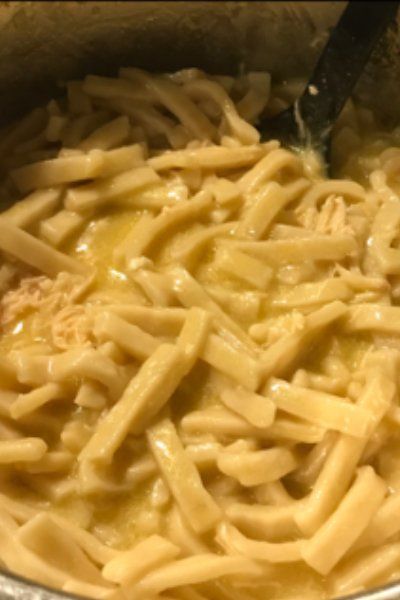 Instant Pot Chicken And Noodles, Chicken And Noodles Recipe, Chicken And Noodles, Chicken Noodle Recipes, Instant Pot Recipes Chicken, Noodles Recipe, Instant Pot Dinner Recipes, Easy Instant Pot Recipes, Instapot Recipes