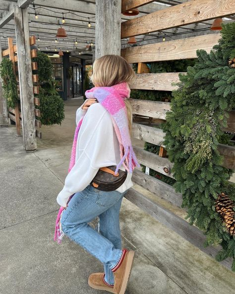 Pink Scarf Outfit, Europe Fall Outfits, Free People Winter, Outfits For 2023, Bre Sheppard, Winter Vacation Outfits, Winter Nyc, Preppy Winter, Comfy Casual Outfits