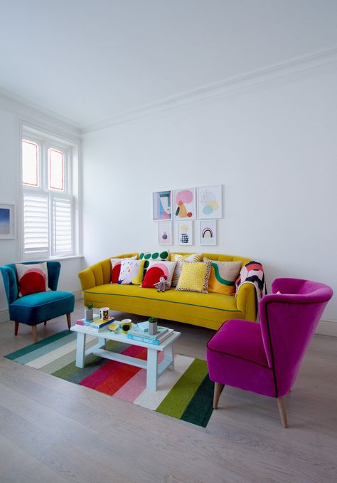 Colourful Room, Gallery Art Wall, Teal Living Room Decor, Vibey Room, Girl Apartment Decor, Bright Furniture, Dream House Living Room, Home Decor Wallpaper, Vibrant Living Room