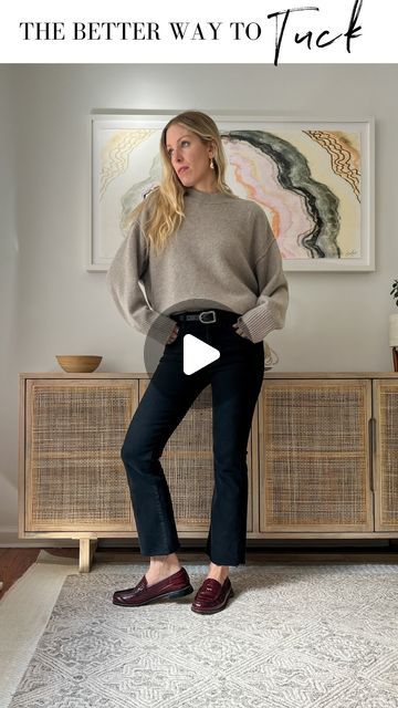 Liz Teich on Instagram: "The BETTER way to tuck😜

Now that it’s basically “sweata weatha” I had to share again the way I teach all of my clients to make their longer sweaters and tops more flattering when they tuck. 

I see this often with my clients who say they can’t tuck in their tops all the way, but once I show them this instead of the French tuck, their eyes are opened to a whole new world of potential—and with less bulk. 

((Everything is 🔗 on my ShopMy in bio))

✨ SAVE to remember and SHARE with a habitual half tucker ✨

#sweater #sweataweatha  #reelsinstagram #outfitinspo #stylingvideo #outfitideas #howtostyle #lifehacks #fashiontips #stylehacks #tuck #millennialsofinstagram #momiform" How To Tuck Sweater Into Leggings, Sweater Tuck Hack, Clothing Hacks, Style Mistakes, Long Sweaters, Capsule Wardrobe, Outfit Inspo, Cute Outfits, Wardrobe