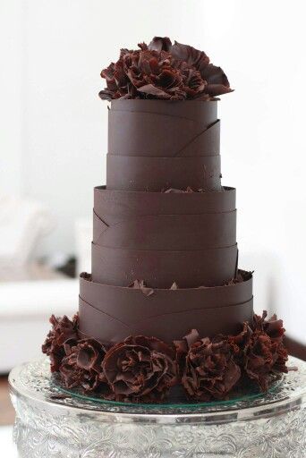 Crazy Wedding Cakes, Wedding Cake Options, Indian Cake, Chocolate Wedding, Black Wedding Cakes, Individual Cakes, Fresh Flower Cake, Chocolate Wedding Cake, Magic Cake