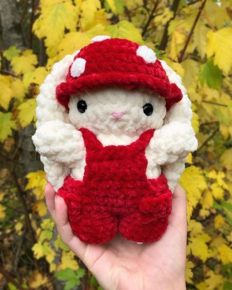 Jumbo Mushroom Crochet Pattern, Mushroom Crochet Plushies, Mushroom Bunny Crochet, Jumbo Plushie Crochet Pattern, Crochet Bunny With Overalls, Mushroom Bunny, Kawaii Mushroom, Crochet Plushies, Easy Crochet Animals